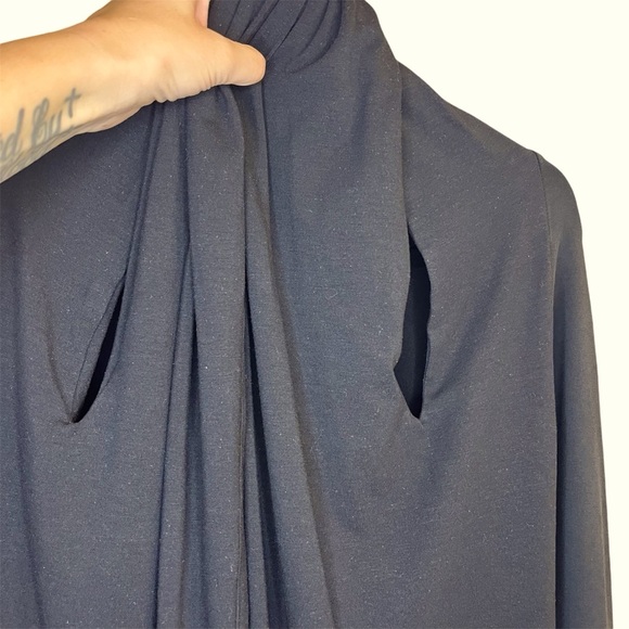 Nike Women’s Black Oversized Dri-Fit Yoga Cardigan, Athleisure Workout lagenlook - Picture 4 of 10